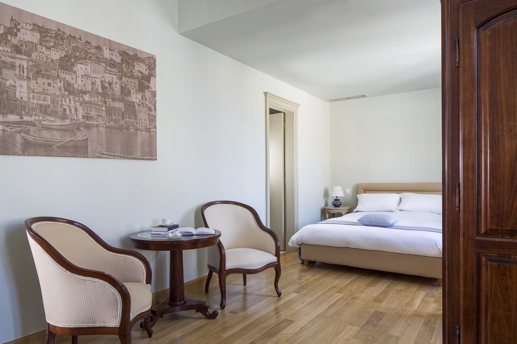 Hotel Leto Hydra المظهر الخارجي الصورة